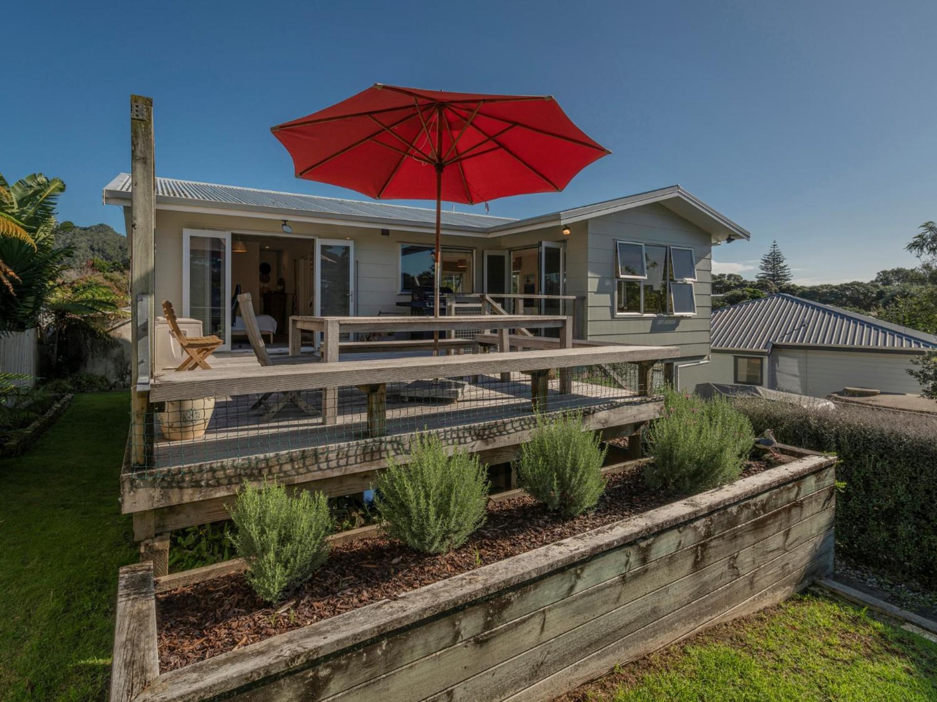Hahei Kiwi Bach - Hahei Holiday Home Eksteriør bilde
