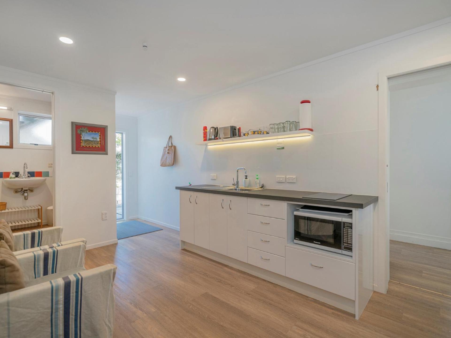 Hahei Kiwi Bach - Hahei Holiday Home Eksteriør bilde